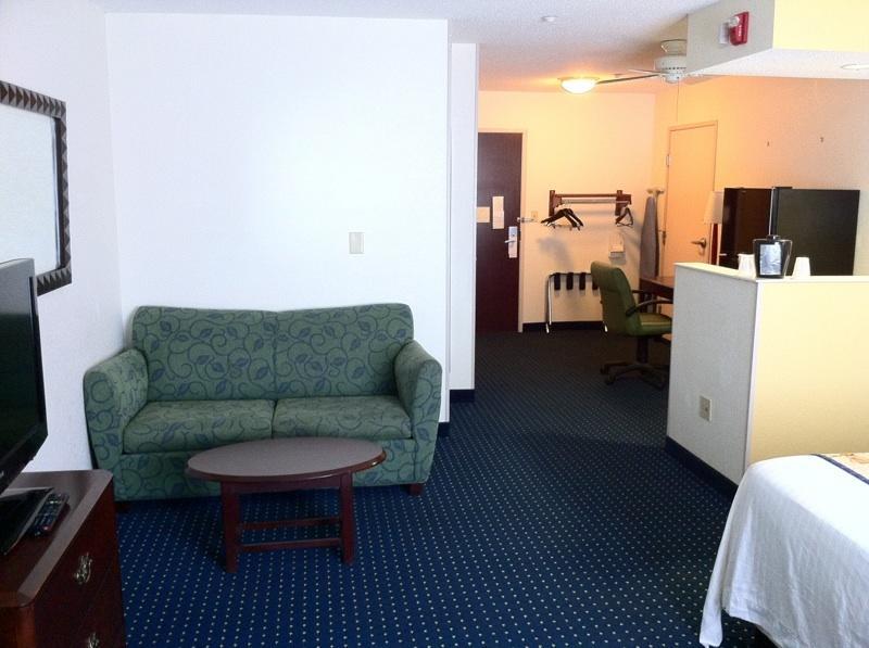 Studios And Suites 4 Less - Gum Road Chesapeake Camera foto