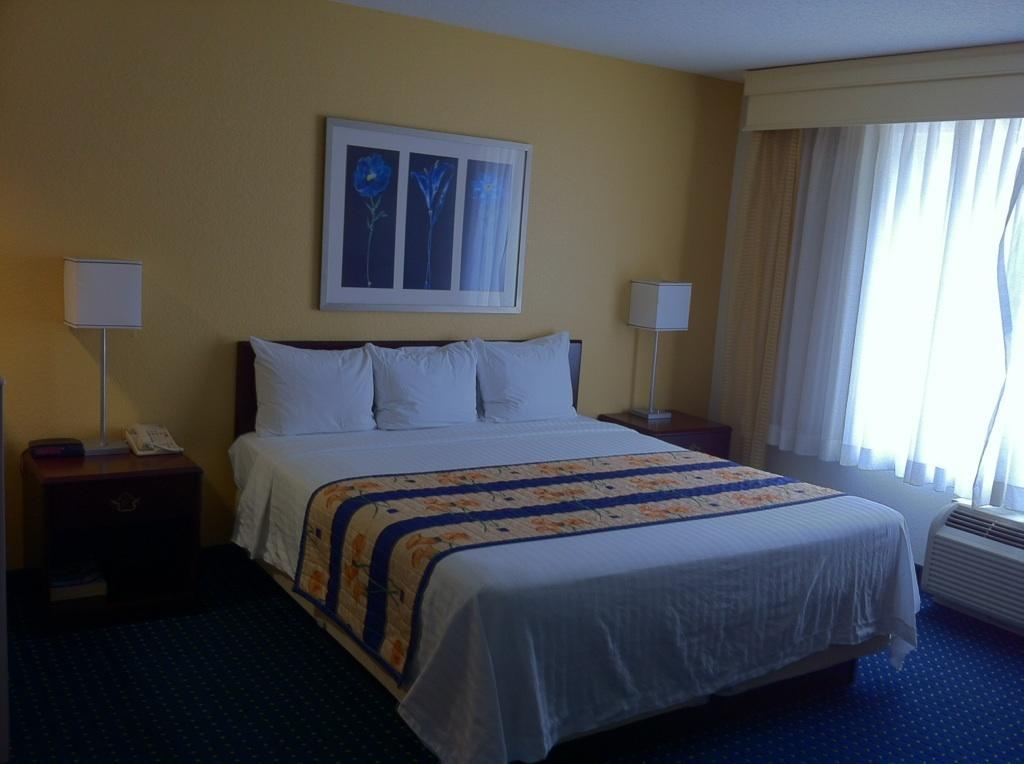 Studios And Suites 4 Less - Gum Road Chesapeake Camera foto